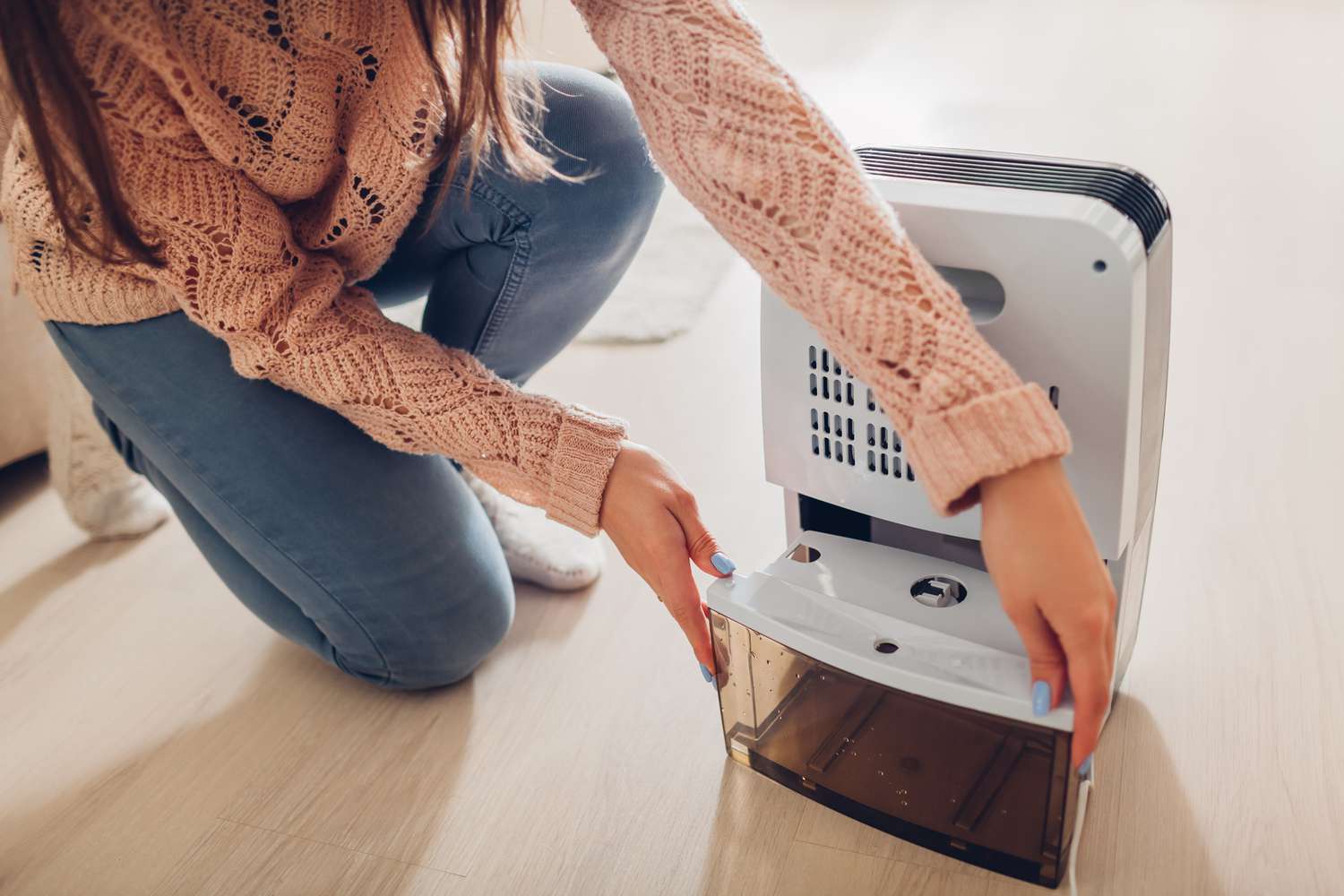 dehumidifier in closed room